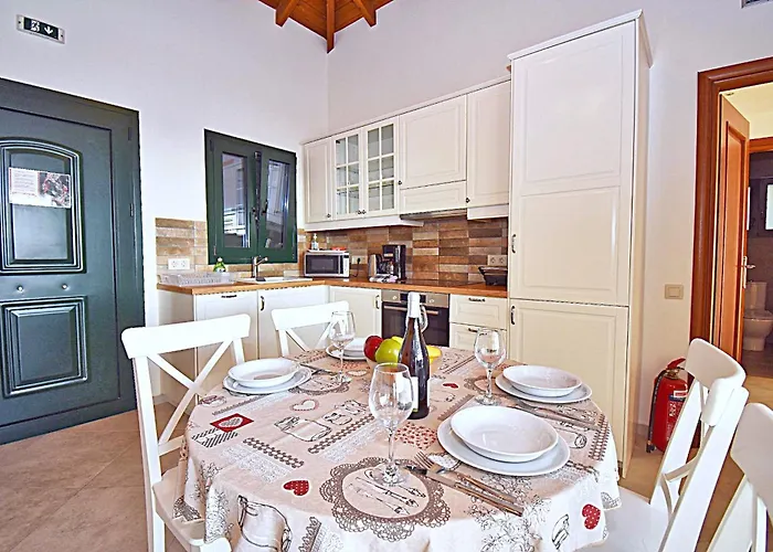 Villa Άρκτος Οε *