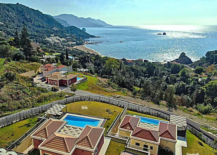 Villa Άρκτος Οε *