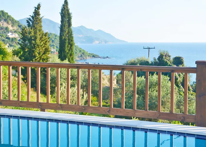 Άρκτος Οε * Pelekas