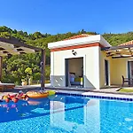 άρκτος οε Villa