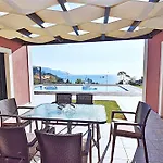 Villa άρκτος οε