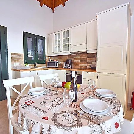 Villa άρκτος οε *