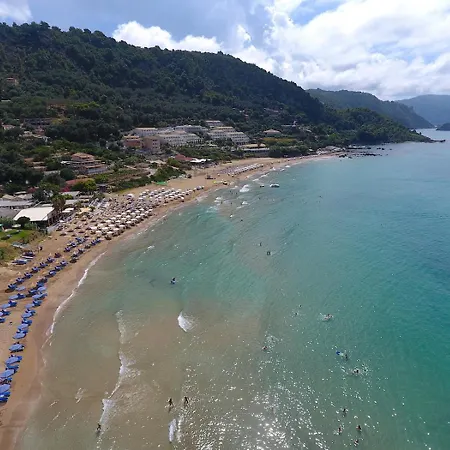 Villa άρκτος οε *