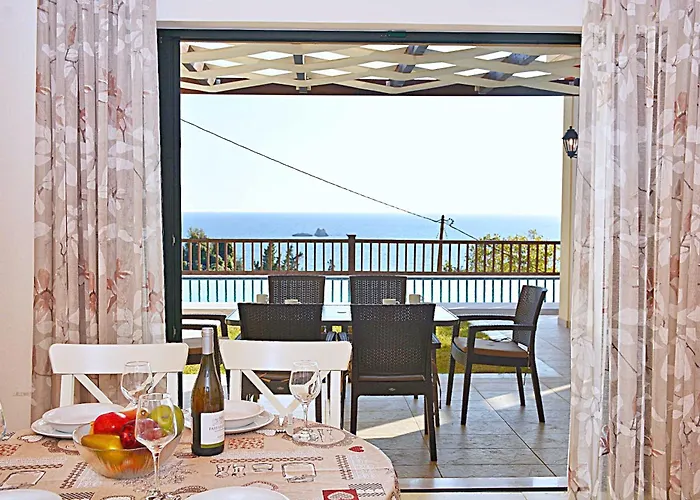 άρκτος οε * Pélekasz